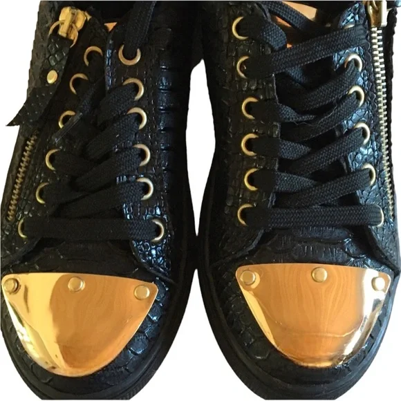 🆕 Adidas Superstar Gold Toe Sneaker 👟 - Picture 6 of 9